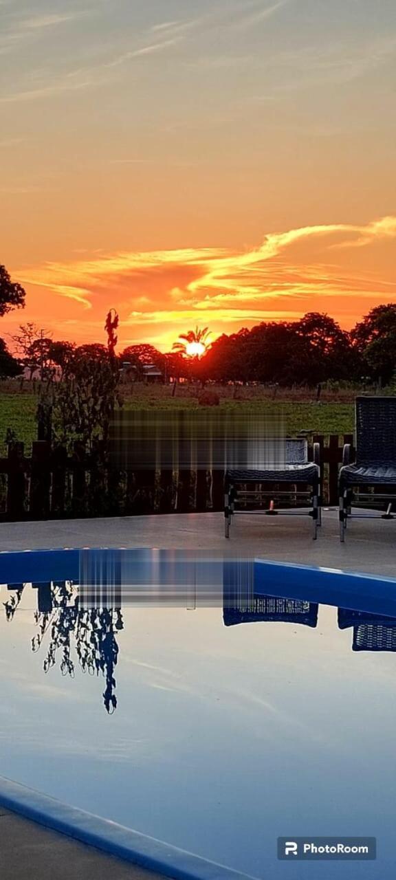 Pousada O Canto Da Seriema Nobres Exterior photo